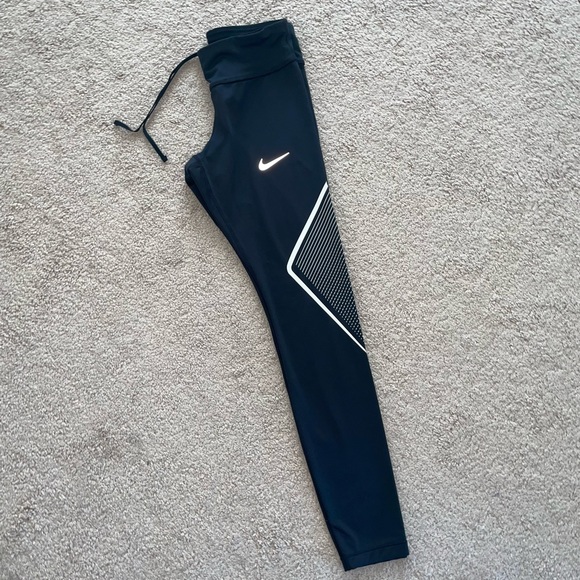 Nike Leggings - Picture 2 of 6